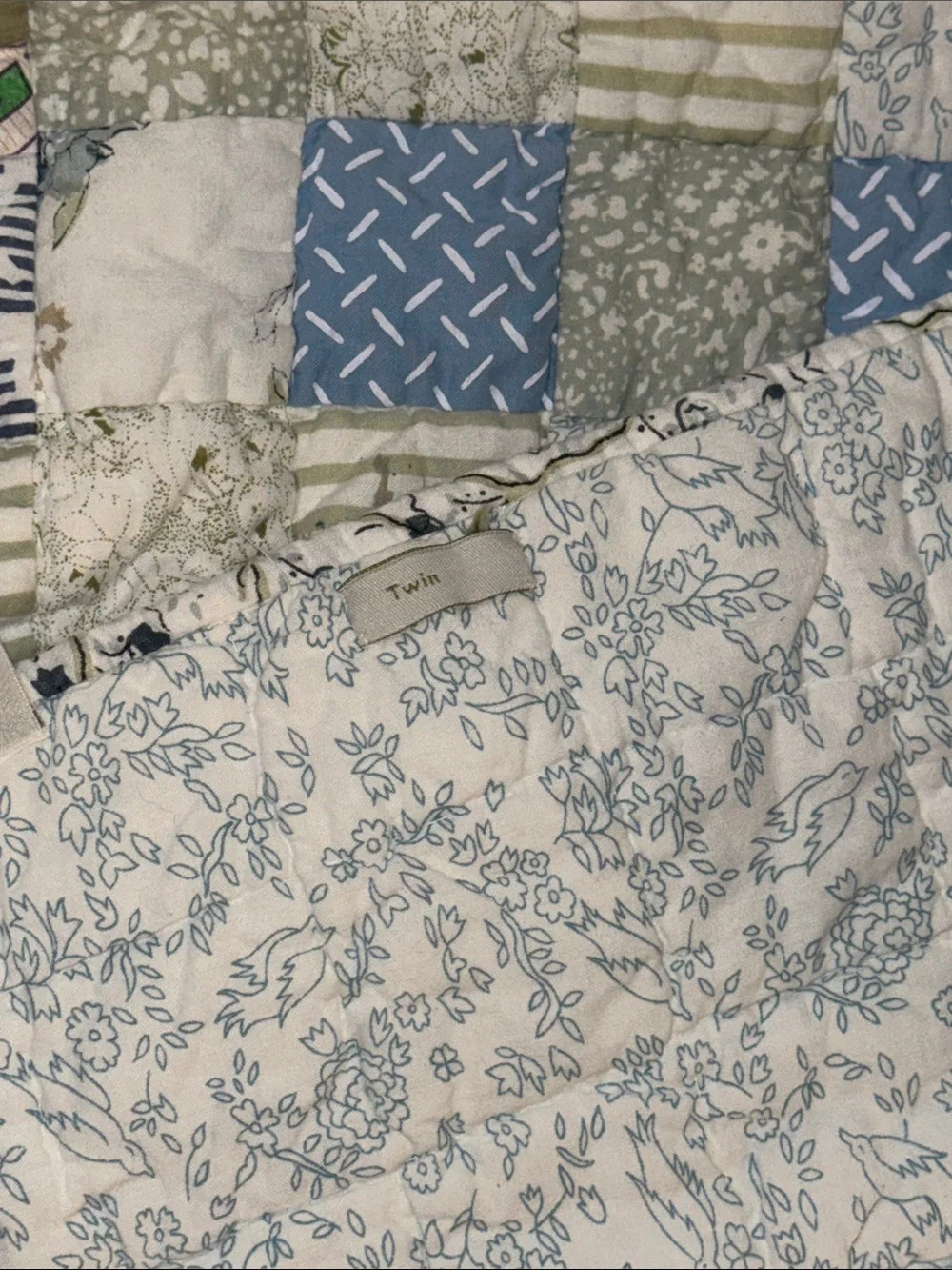 [EUC] GARNET HILL Postage Stamp Cotton Patchwork Quilt Twin Size